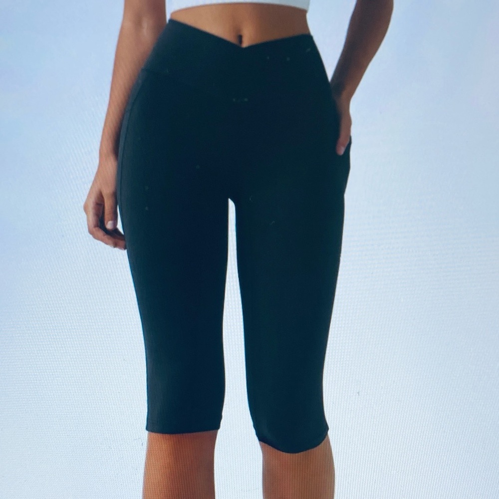 2X.  HALARA CROSSOVER YOGA UPF50+
CAPRI
